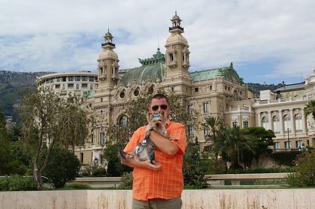 Bright Eyed Hiro Fred - yorkshire terrier | Background to the Casino and the Hotel de Paris.